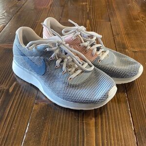 NIKE | Tanjun Womens Racers